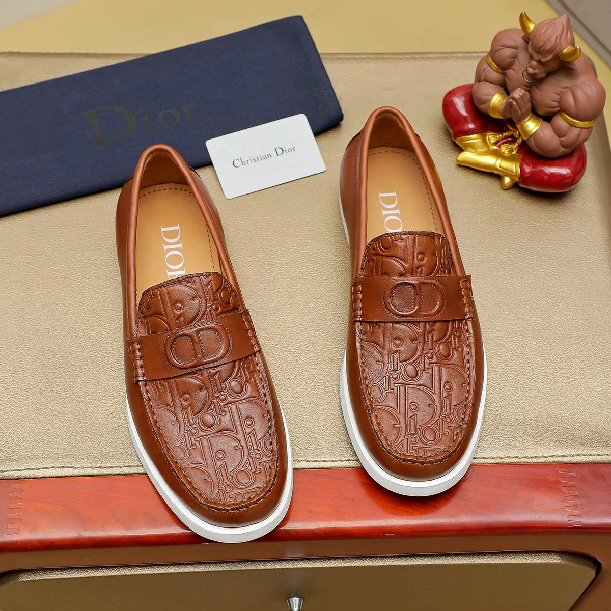 Men's clothing and shoes 💰460 💰🔥[Dior] High-end top-notch 🔝 purchasing agent 🔍🔍The latest 🇺🇸 counters are on sale simultaneously, original Italian brand · brand totem cloth sewn with brand cloth label · paired with calfskin · (high-end, nobility and class) exquisite workmanship (cow Leather lining) Sole: Original two-color sole ⚠️outsole specially provided by the original factory. Comfortable, wear-resistant, non-slip, real-life photoshoot🎬The real thing is more beautiful🔍Color: Color optional💕💕Number of yards: 39-44 (customized at 38.45.46)...